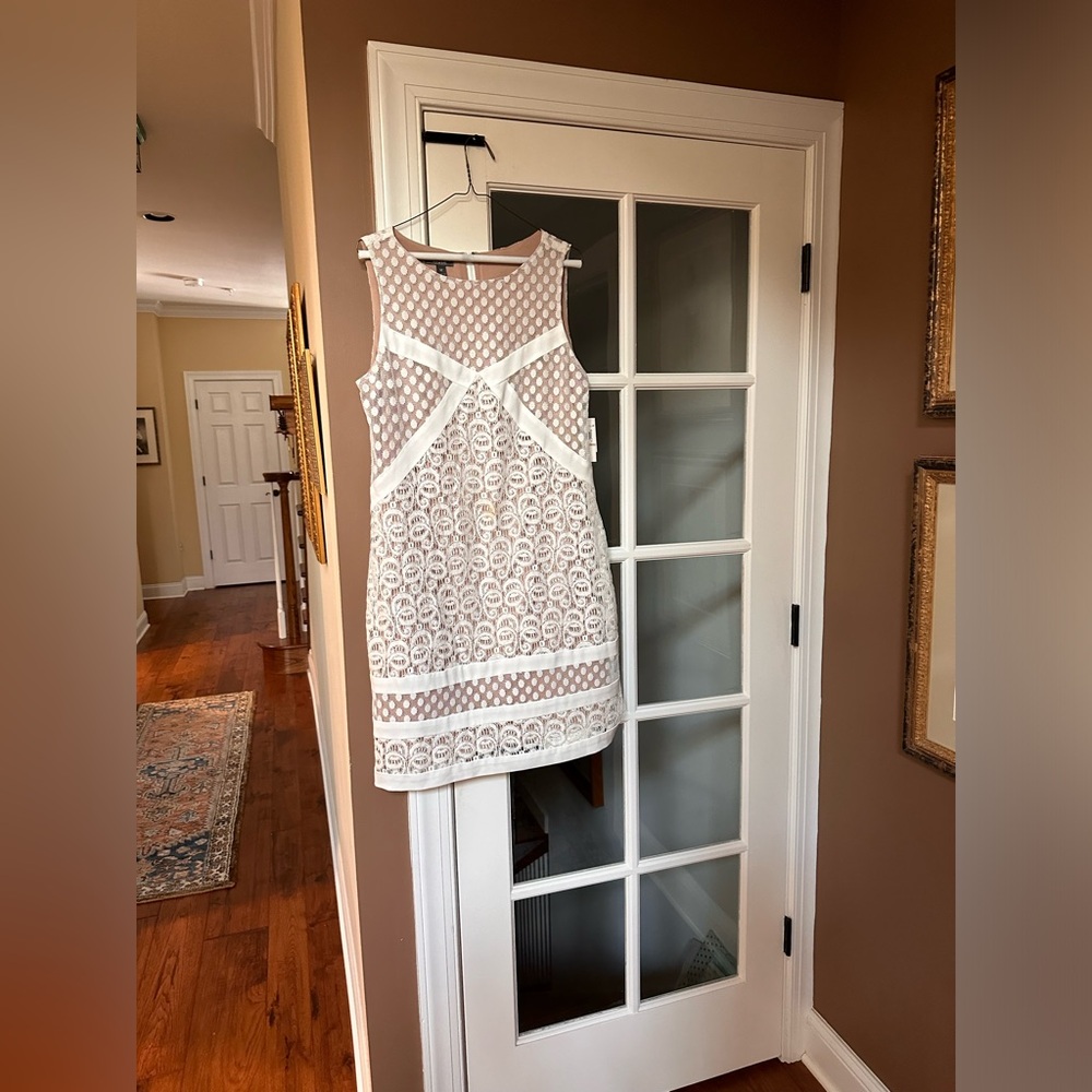 Women’s dress